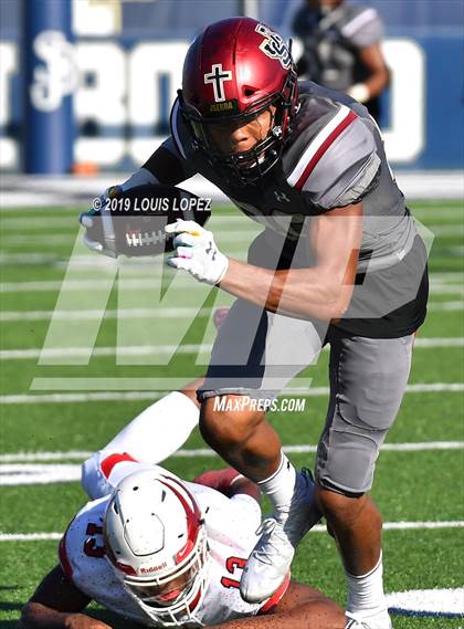 Thumbnail 1 in JSerra Catholic vs. Milton (Trinity League vs. USA Showcase) photogallery.