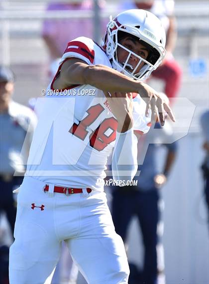 Thumbnail 1 in JSerra Catholic vs. Milton (Trinity League vs. USA Showcase) photogallery.
