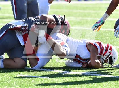 Thumbnail 2 in JSerra Catholic vs. Milton (Trinity League vs. USA Showcase) photogallery.