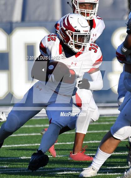 Thumbnail 1 in JSerra Catholic vs. Milton (Trinity League vs. USA Showcase) photogallery.