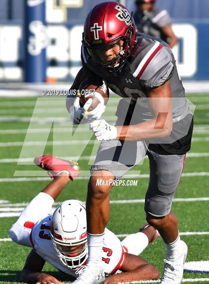 Thumbnail 2 in JSerra Catholic vs. Milton (Trinity League vs. USA Showcase) photogallery.