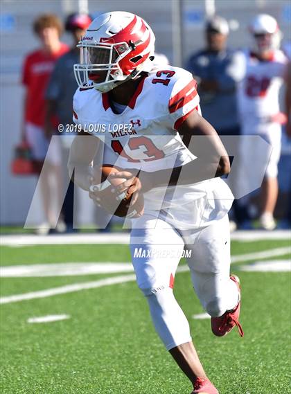 Thumbnail 2 in JSerra Catholic vs. Milton (Trinity League vs. USA Showcase) photogallery.