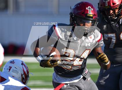 Thumbnail 3 in JSerra Catholic vs. Milton (Trinity League vs. USA Showcase) photogallery.