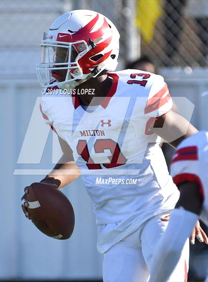 Thumbnail 1 in JSerra Catholic vs. Milton (Trinity League vs. USA Showcase) photogallery.