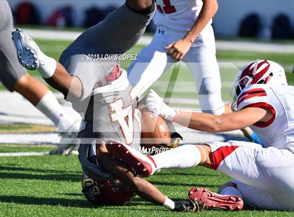 Thumbnail 2 in JSerra Catholic vs. Milton (Trinity League vs. USA Showcase) photogallery.