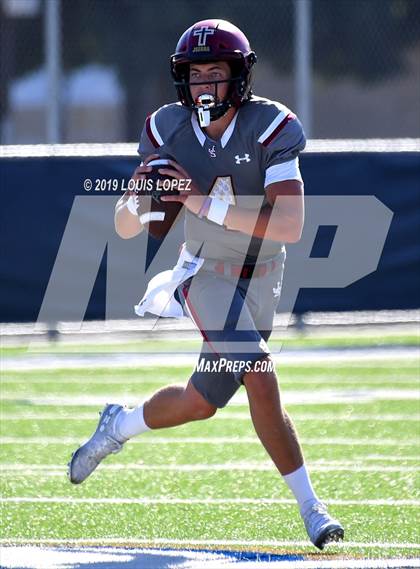 Thumbnail 3 in JSerra Catholic vs. Milton (Trinity League vs. USA Showcase) photogallery.