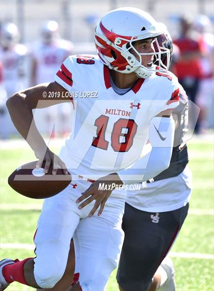 Thumbnail 2 in JSerra Catholic vs. Milton (Trinity League vs. USA Showcase) photogallery.