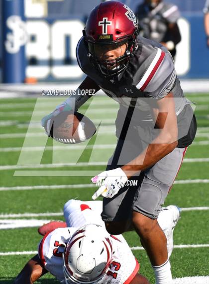 Thumbnail 3 in JSerra Catholic vs. Milton (Trinity League vs. USA Showcase) photogallery.