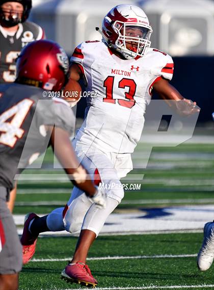 Thumbnail 2 in JSerra Catholic vs. Milton (Trinity League vs. USA Showcase) photogallery.