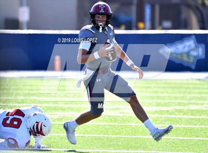 Thumbnail 1 in JSerra Catholic vs. Milton (Trinity League vs. USA Showcase) photogallery.