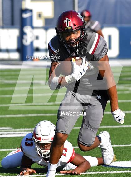 Thumbnail 3 in JSerra Catholic vs. Milton (Trinity League vs. USA Showcase) photogallery.