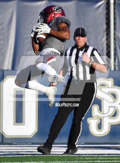 Thumbnail 3 in JSerra Catholic vs. Milton (Trinity League vs. USA Showcase) photogallery.