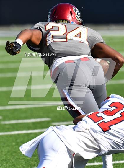 Thumbnail 1 in JSerra Catholic vs. Milton (Trinity League vs. USA Showcase) photogallery.