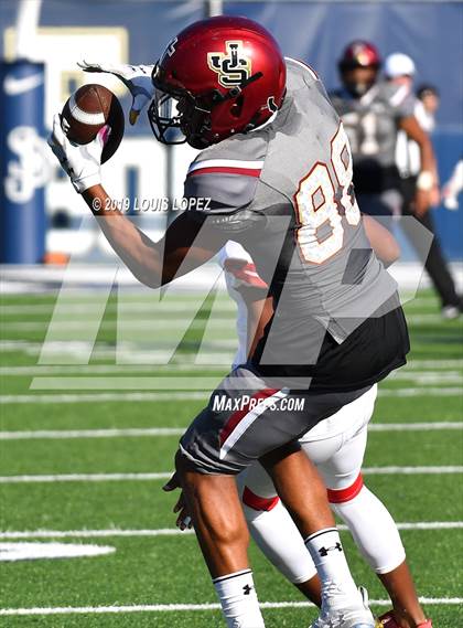 Thumbnail 2 in JSerra Catholic vs. Milton (Trinity League vs. USA Showcase) photogallery.