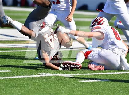 Thumbnail 3 in JSerra Catholic vs. Milton (Trinity League vs. USA Showcase) photogallery.