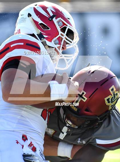 Thumbnail 3 in JSerra Catholic vs. Milton (Trinity League vs. USA Showcase) photogallery.