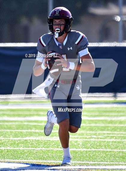Thumbnail 1 in JSerra Catholic vs. Milton (Trinity League vs. USA Showcase) photogallery.
