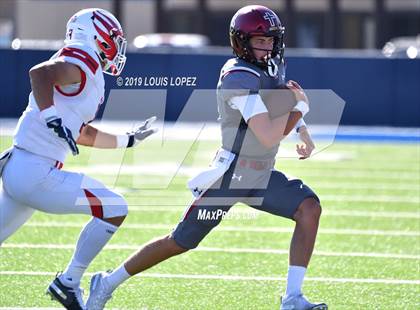 Thumbnail 3 in JSerra Catholic vs. Milton (Trinity League vs. USA Showcase) photogallery.