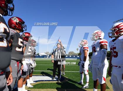 Thumbnail 1 in JSerra Catholic vs. Milton (Trinity League vs. USA Showcase) photogallery.