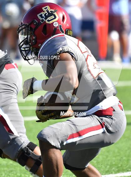 Thumbnail 2 in JSerra Catholic vs. Milton (Trinity League vs. USA Showcase) photogallery.