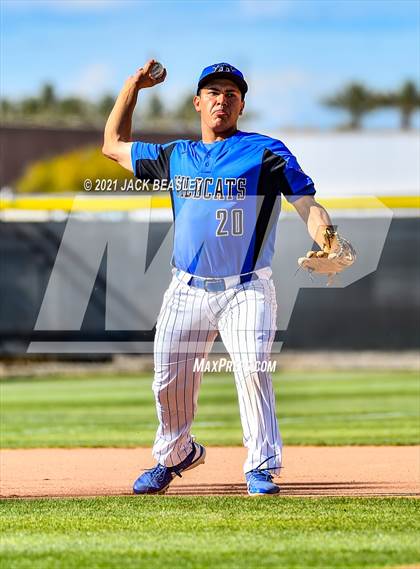 Thumbnail 2 in Gilbert @ Mesquite photogallery.
