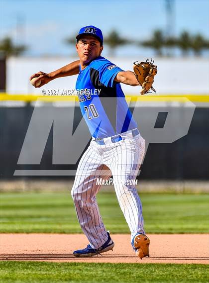 Thumbnail 3 in Gilbert @ Mesquite photogallery.