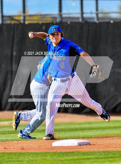Thumbnail 3 in Gilbert @ Mesquite photogallery.