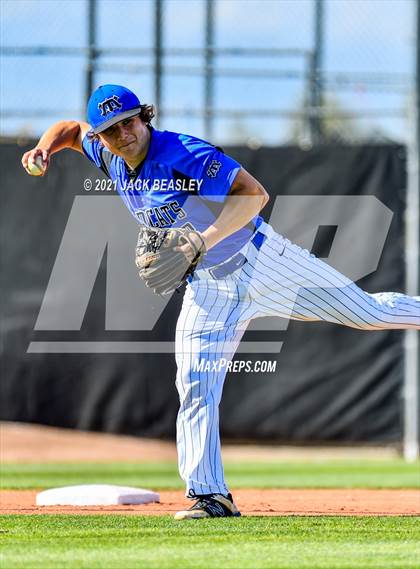 Thumbnail 3 in Gilbert @ Mesquite photogallery.
