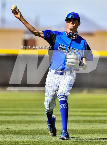 Thumbnail 2 in Gilbert @ Mesquite photogallery.