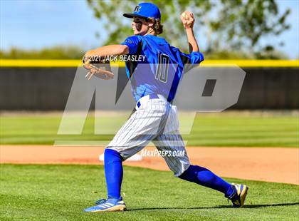 Thumbnail 3 in Gilbert @ Mesquite photogallery.