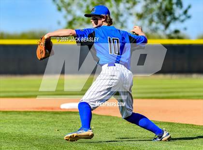 Thumbnail 2 in Gilbert @ Mesquite photogallery.