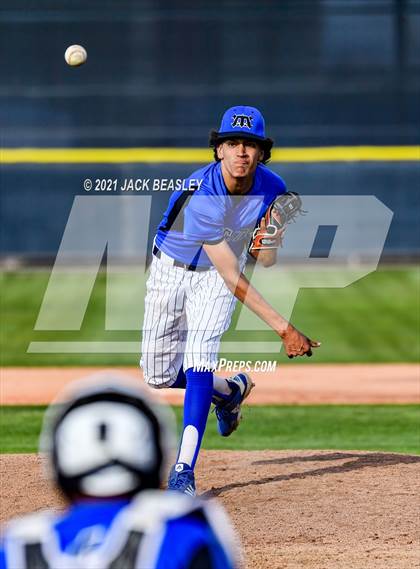 Thumbnail 2 in Gilbert @ Mesquite photogallery.