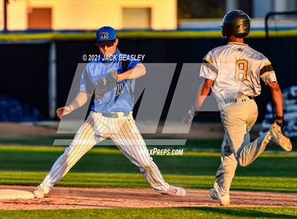 Thumbnail 2 in Gilbert @ Mesquite photogallery.