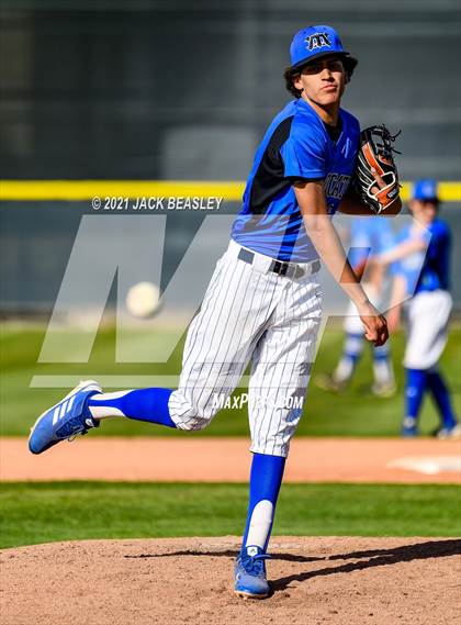 Thumbnail 2 in Gilbert @ Mesquite photogallery.