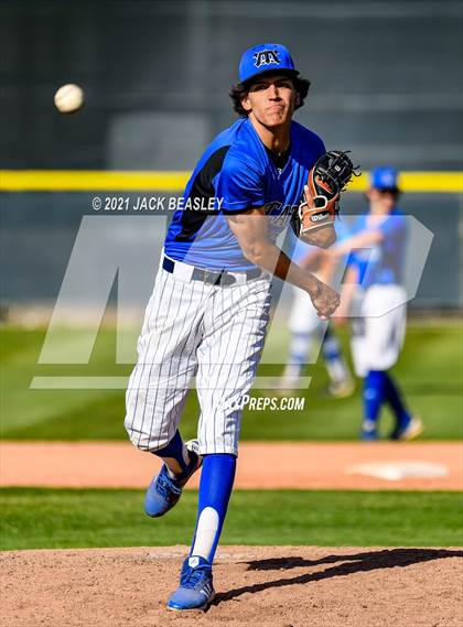 Thumbnail 3 in Gilbert @ Mesquite photogallery.