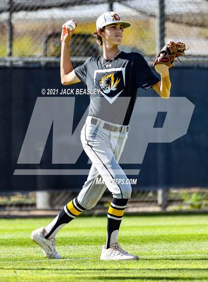 Thumbnail 2 in Gilbert @ Mesquite photogallery.