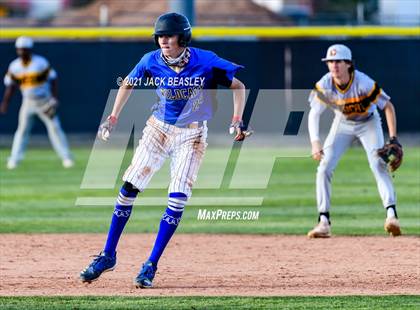 Thumbnail 1 in Gilbert @ Mesquite photogallery.