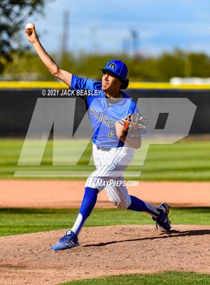 Thumbnail 1 in Gilbert @ Mesquite photogallery.
