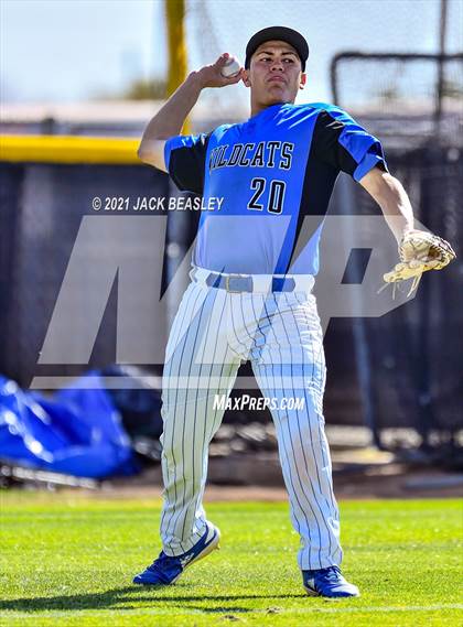 Thumbnail 2 in Gilbert @ Mesquite photogallery.