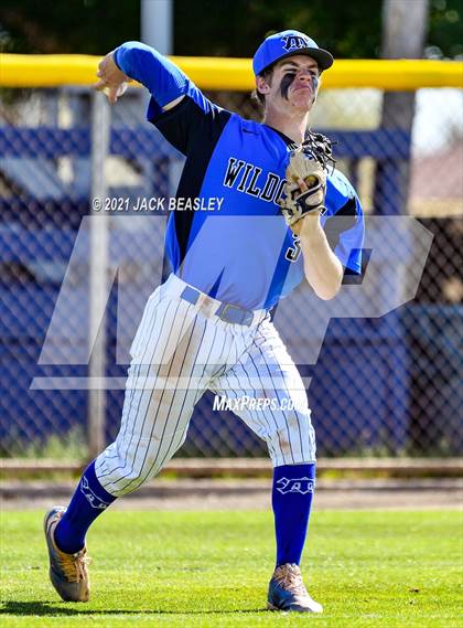 Thumbnail 1 in Gilbert @ Mesquite photogallery.