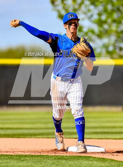Thumbnail 1 in Gilbert @ Mesquite photogallery.