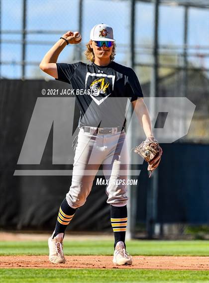 Thumbnail 1 in Gilbert @ Mesquite photogallery.