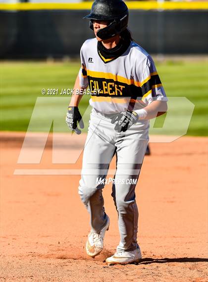 Thumbnail 1 in Gilbert @ Mesquite photogallery.