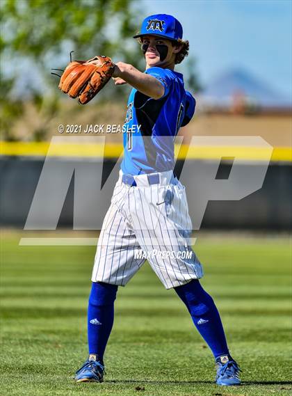 Thumbnail 1 in Gilbert @ Mesquite photogallery.