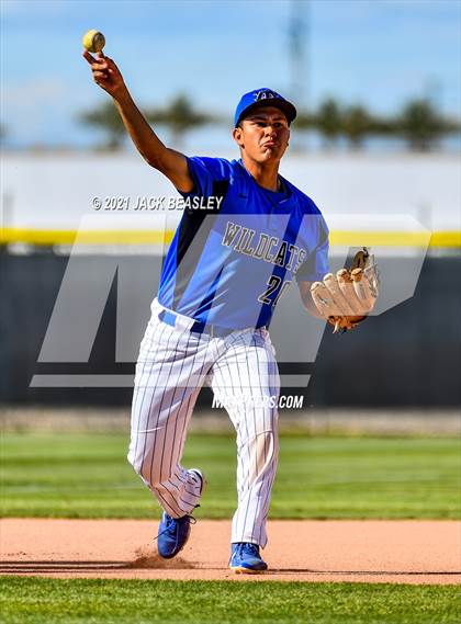 Thumbnail 2 in Gilbert @ Mesquite photogallery.