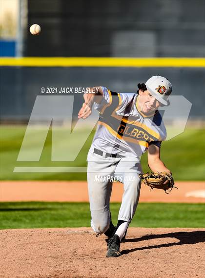 Thumbnail 3 in Gilbert @ Mesquite photogallery.