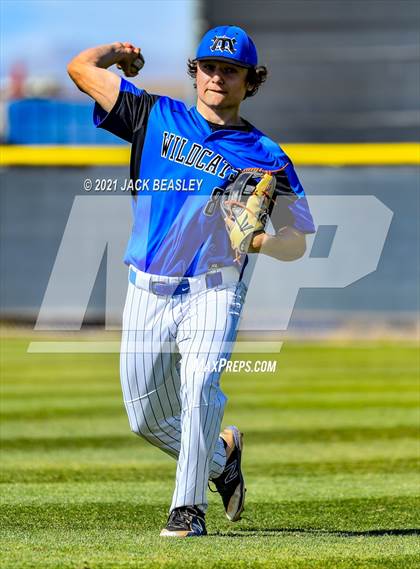 Thumbnail 2 in Gilbert @ Mesquite photogallery.