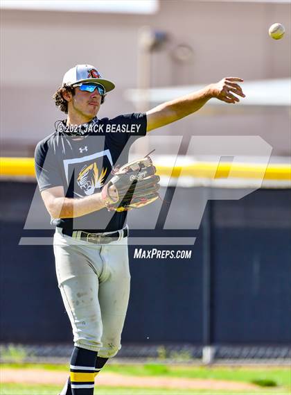 Thumbnail 2 in Gilbert @ Mesquite photogallery.