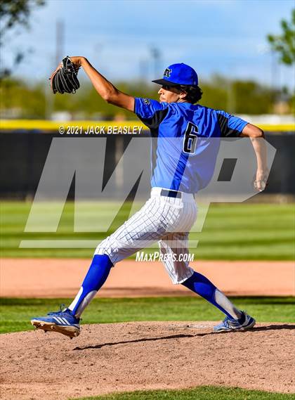 Thumbnail 3 in Gilbert @ Mesquite photogallery.