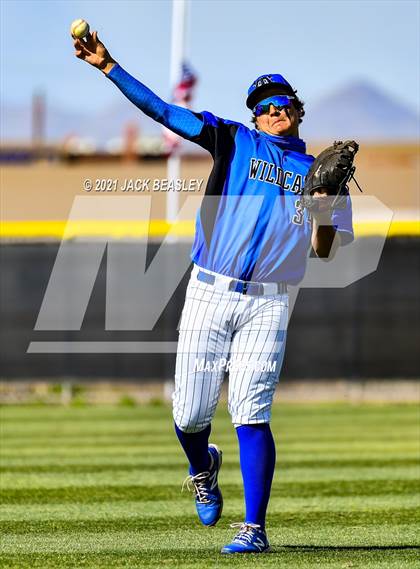 Thumbnail 2 in Gilbert @ Mesquite photogallery.